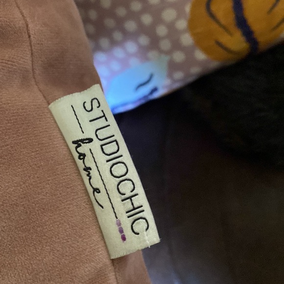 Bundle- 2 Anthropologie Pillows & 1 “love” pillow, Throw & 2 Frames - Picture 13 of 16